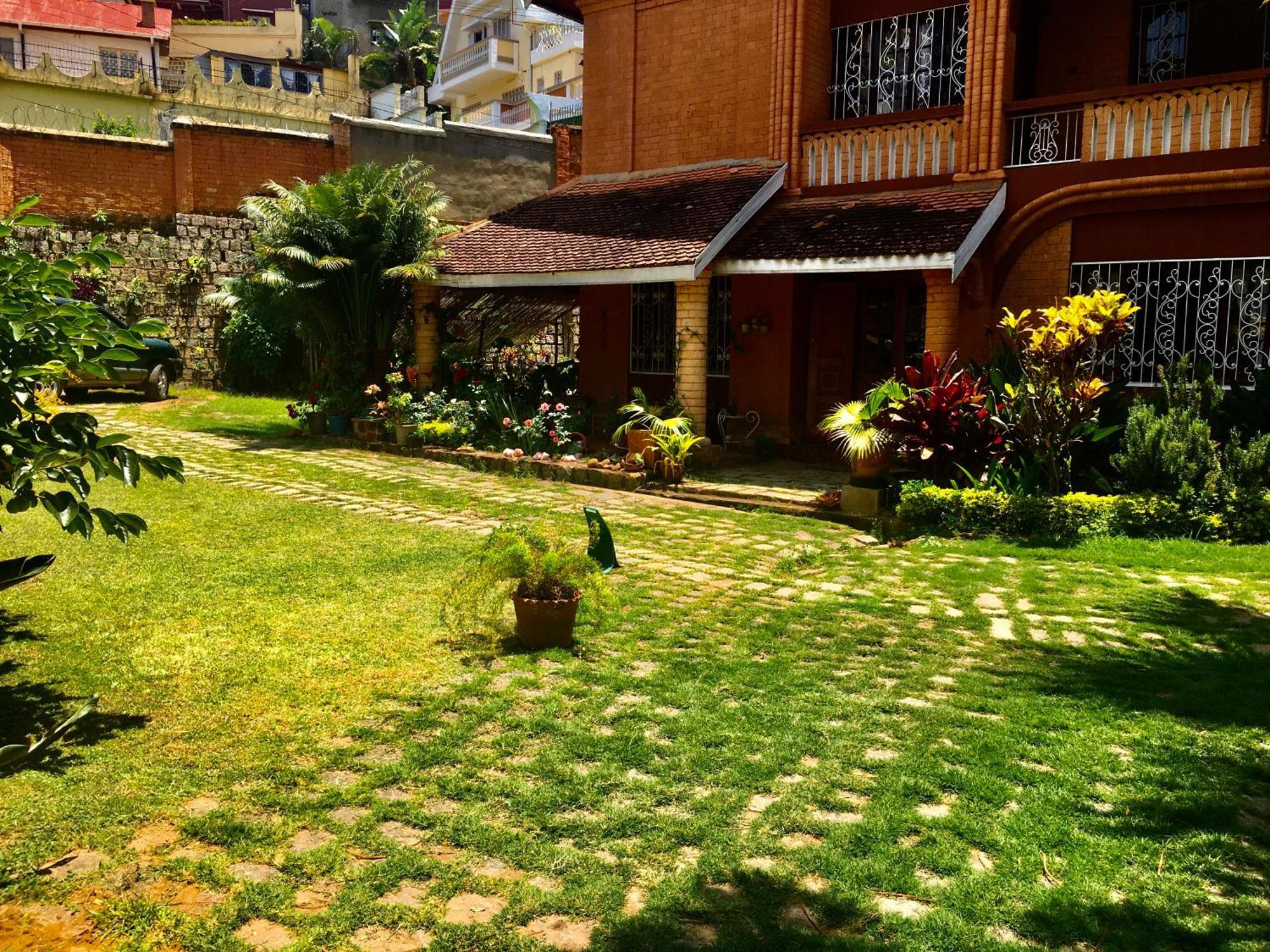 Le Fumoir Guest House Familiale Antananarivo Eksteriør billede